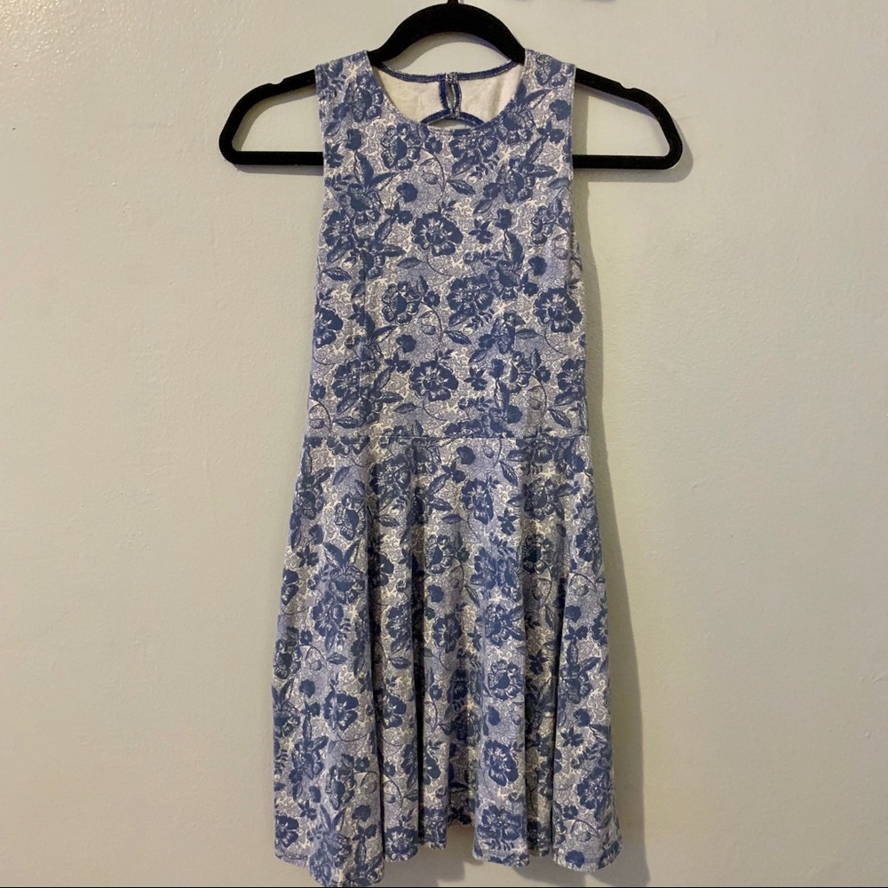 Hollister Blue and White Floral Open Back Dress
